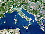 イタリア周辺　衛星写真
